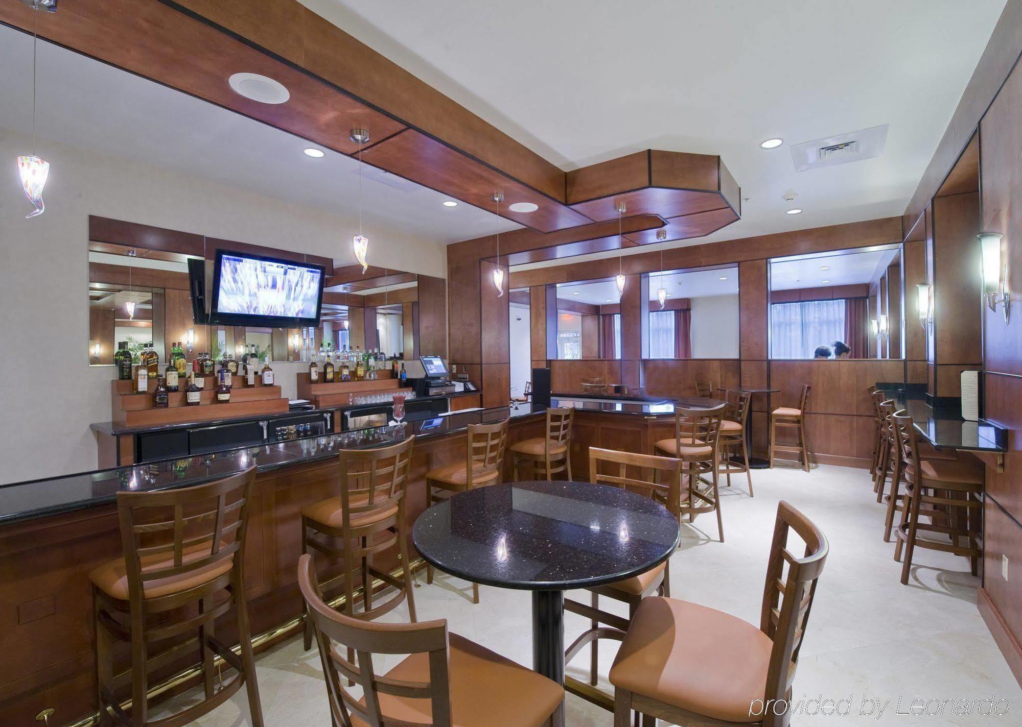 Holiday Inn Purdue - Fort Wayne, An Ihg Hotel Restaurant photo